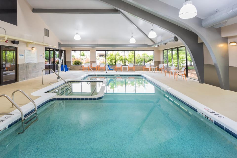 Swimming pool, Swimming pool