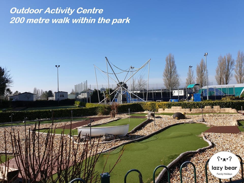 Bowling, Bowling, Children play ground, Game Room, Minigolf, Aqua park, Tennis court, Kids's club, Kids's club, Evening entertainment, Sports, Entertainment