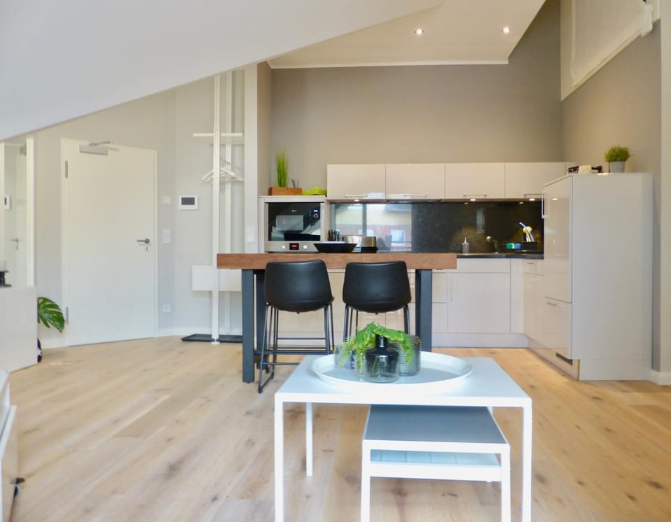 Coffee/tea facilities, Living room, Dining area