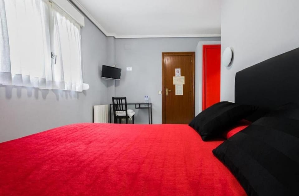 Pensión La Mar Hostel in Castro Urdiales