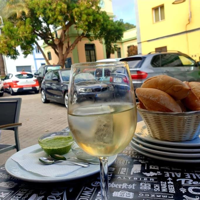 Food and drinks, Lunch