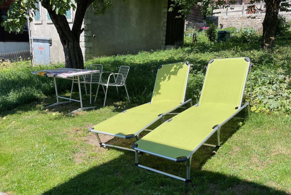 Garden, Seating area