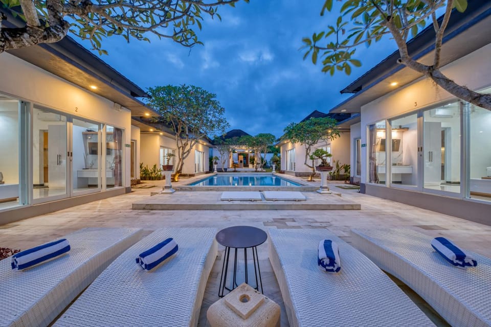 Night, Garden, Garden view, Pool view, Swimming pool