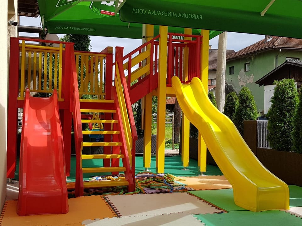 Children play ground, Kids's club