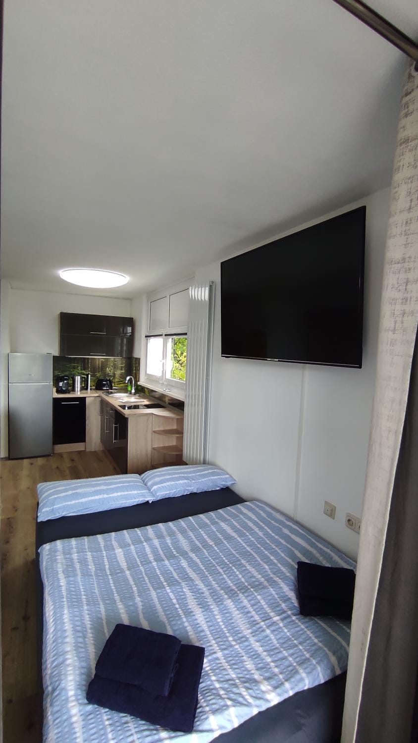 Ferienwohnung mit Blick in den Bayrischen Wald oberhalb von Sankt Engelmar Apartment in Straubing-Bogen