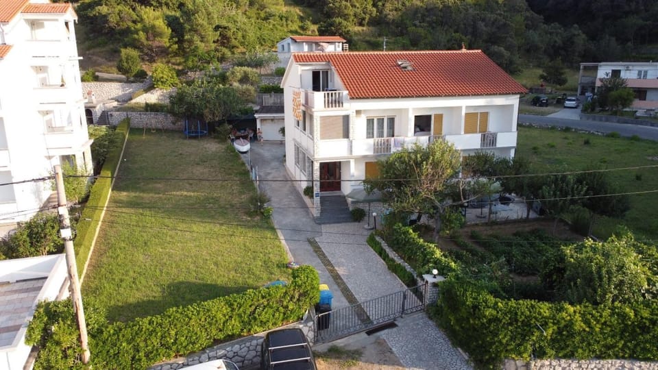 Property building, Natural landscape, Garden, Garden view