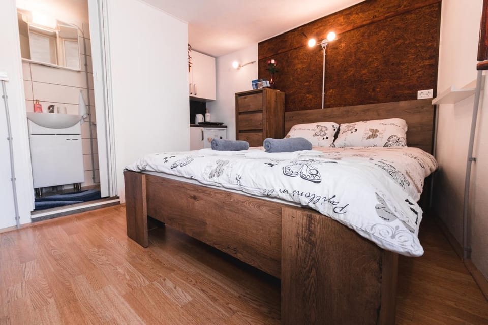 Bed, Bedroom, On site