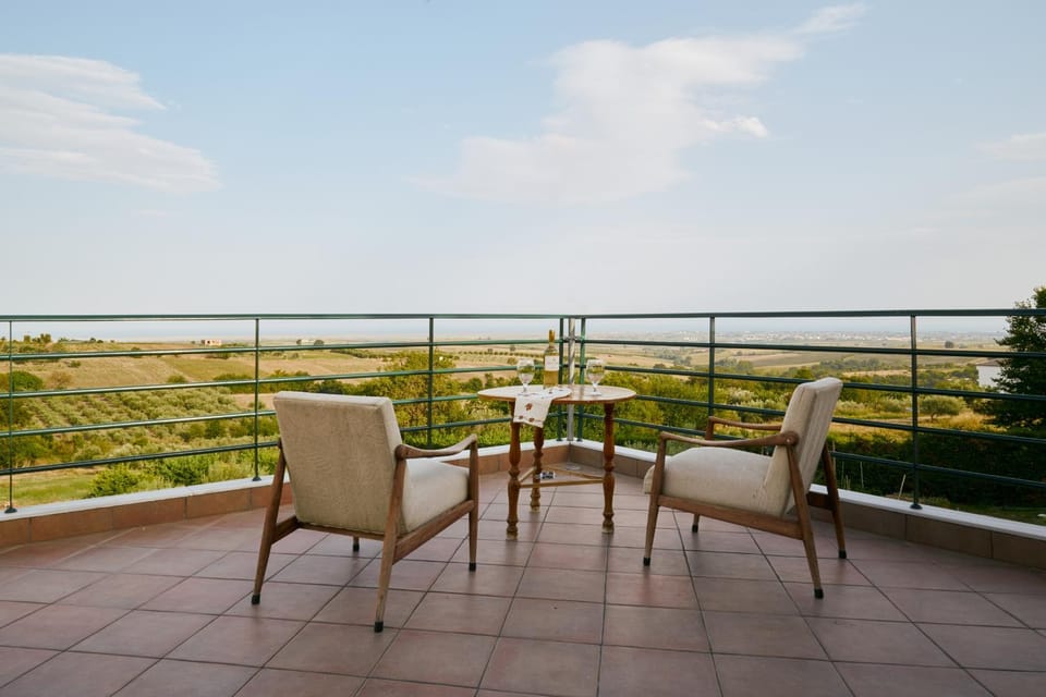 Natural landscape, Balcony/Terrace, Sea view