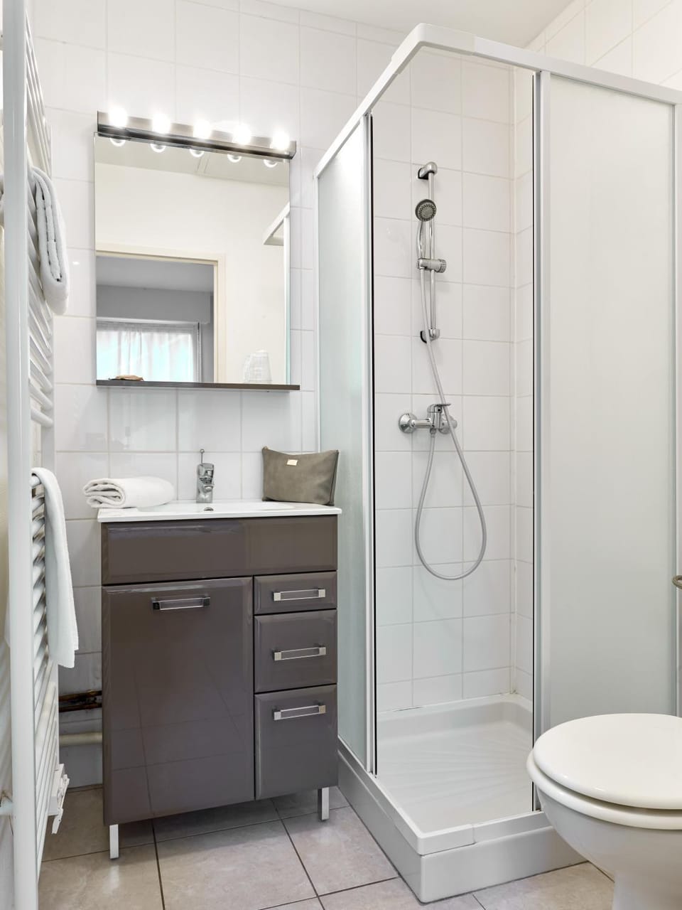 Shower, Toilet, Bathroom