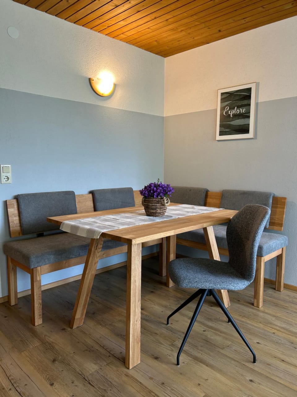 Living room, Dining area