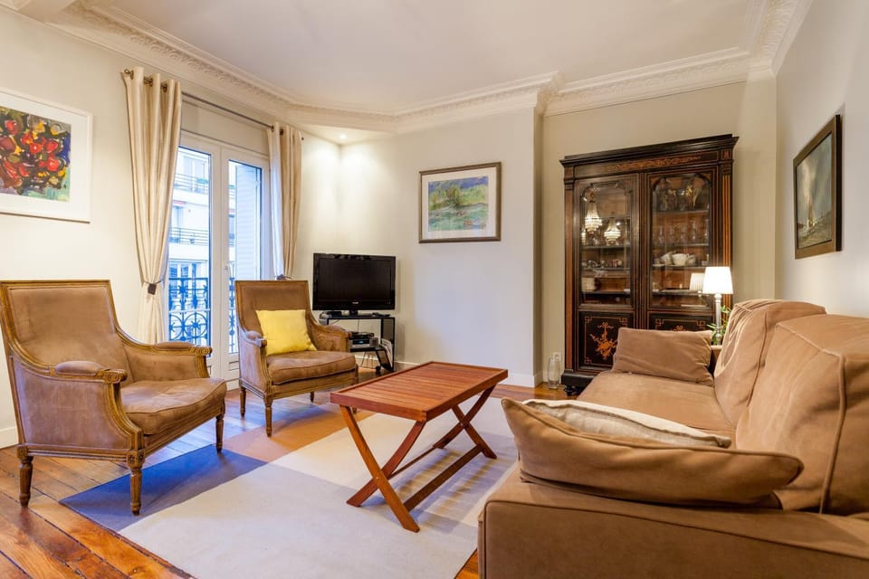 Greeter-Appartement Haussmannien avec balcon Apartment in Paris