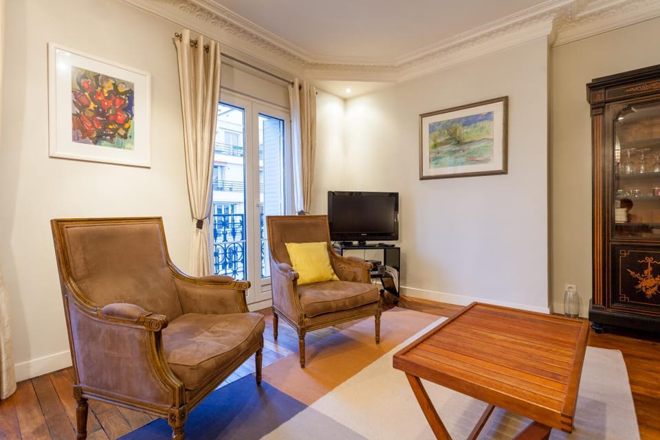 Greeter-Appartement Haussmannien avec balcon Apartment in Paris