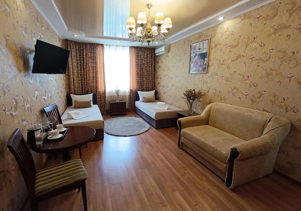 Bed, TV and multimedia, Photo of the whole room, Seating area