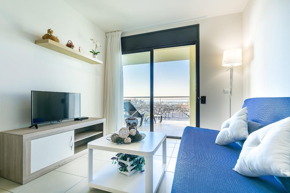 MILLENIUM 1 2-2 Apartment in Roses