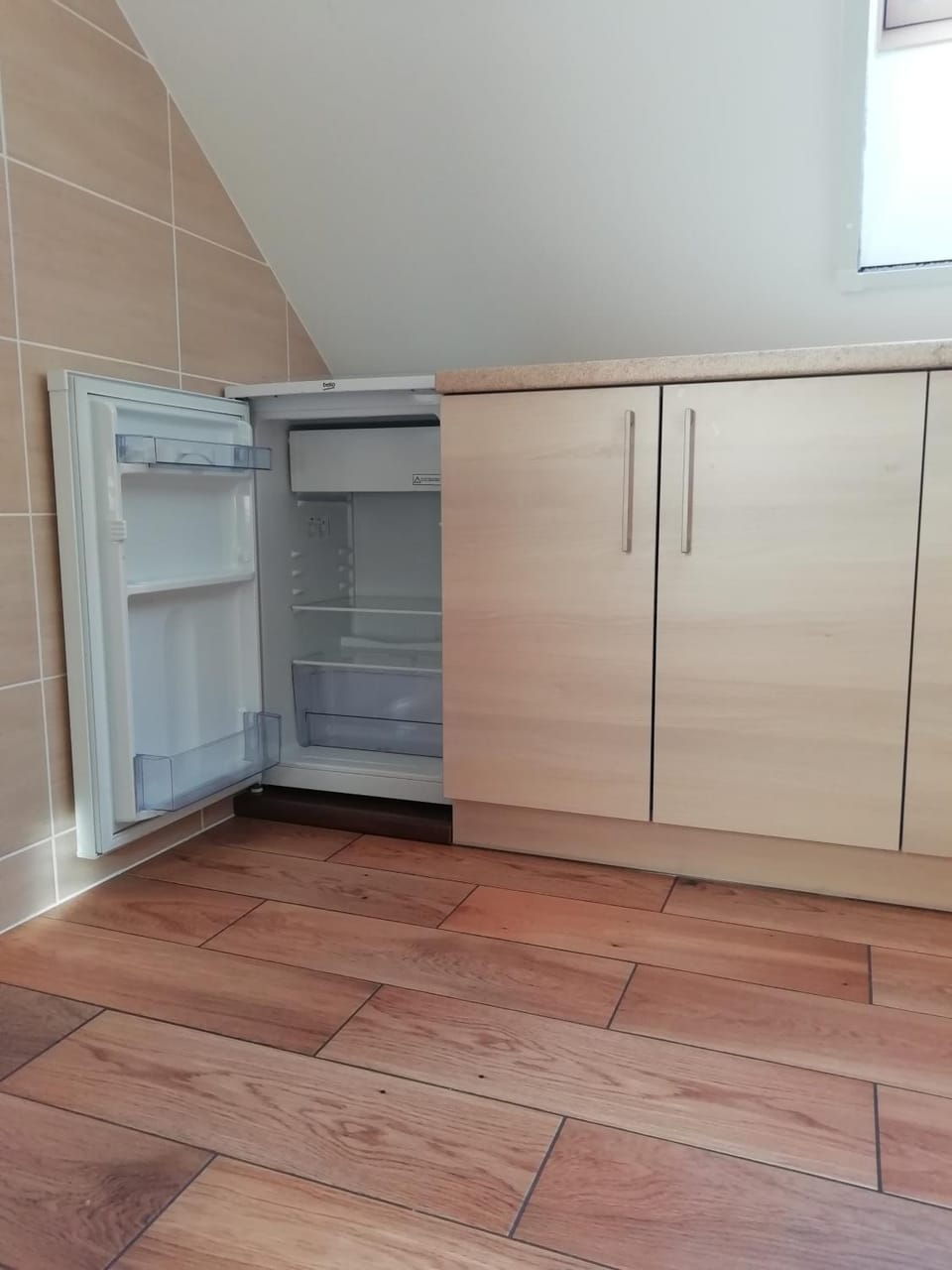 Kitchen or kitchenette, Communal kitchen