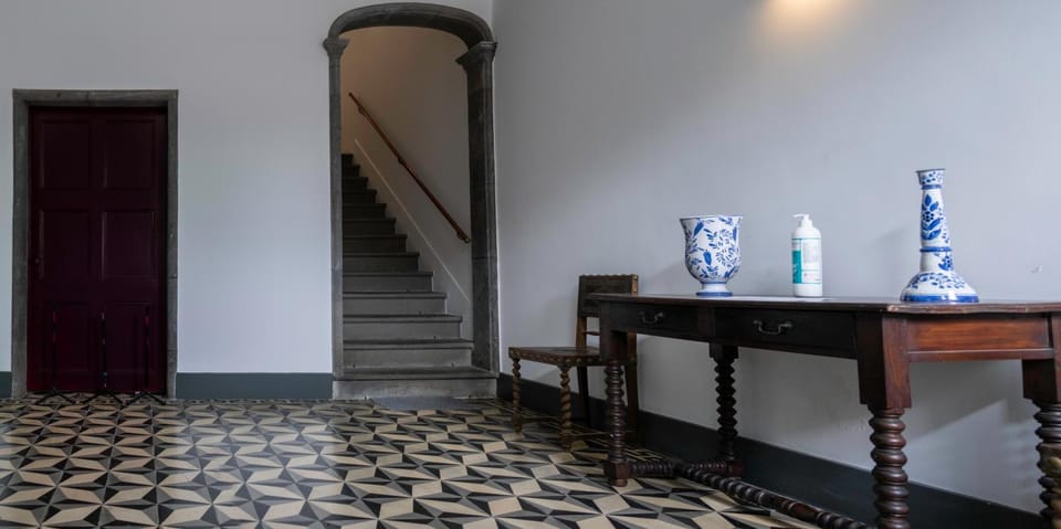 CC Guest House - "Ao Mercado" Bed and Breakfast in Ponta Delgada