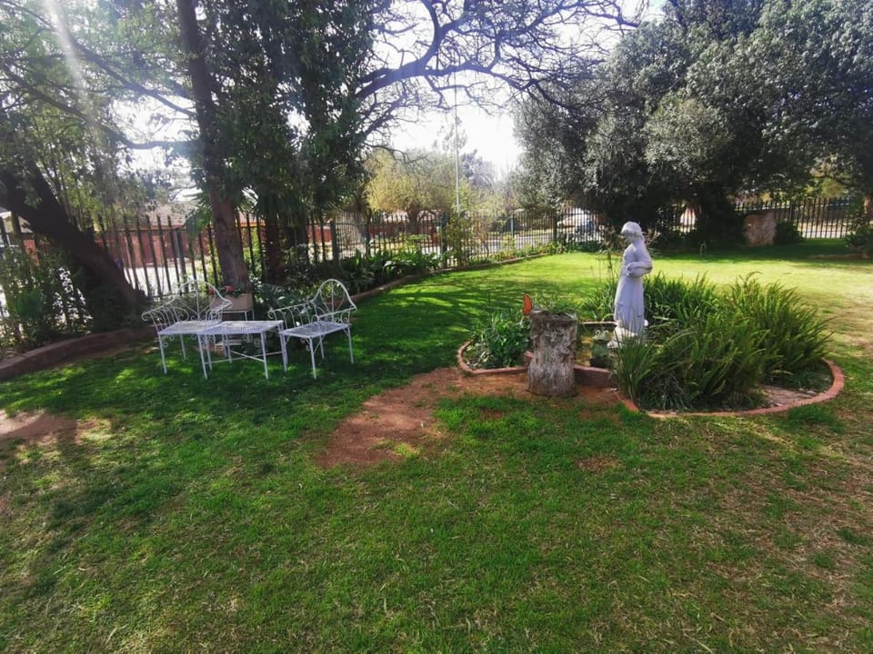 Kudu Cottages Bed and Breakfast in North West, South Africa