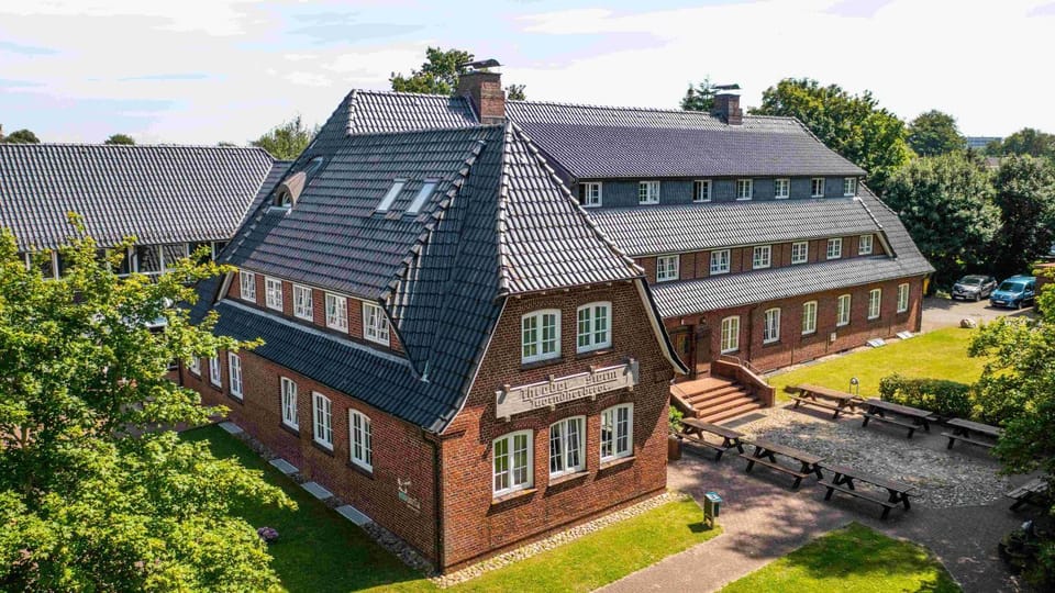 Property building, Balcony/Terrace