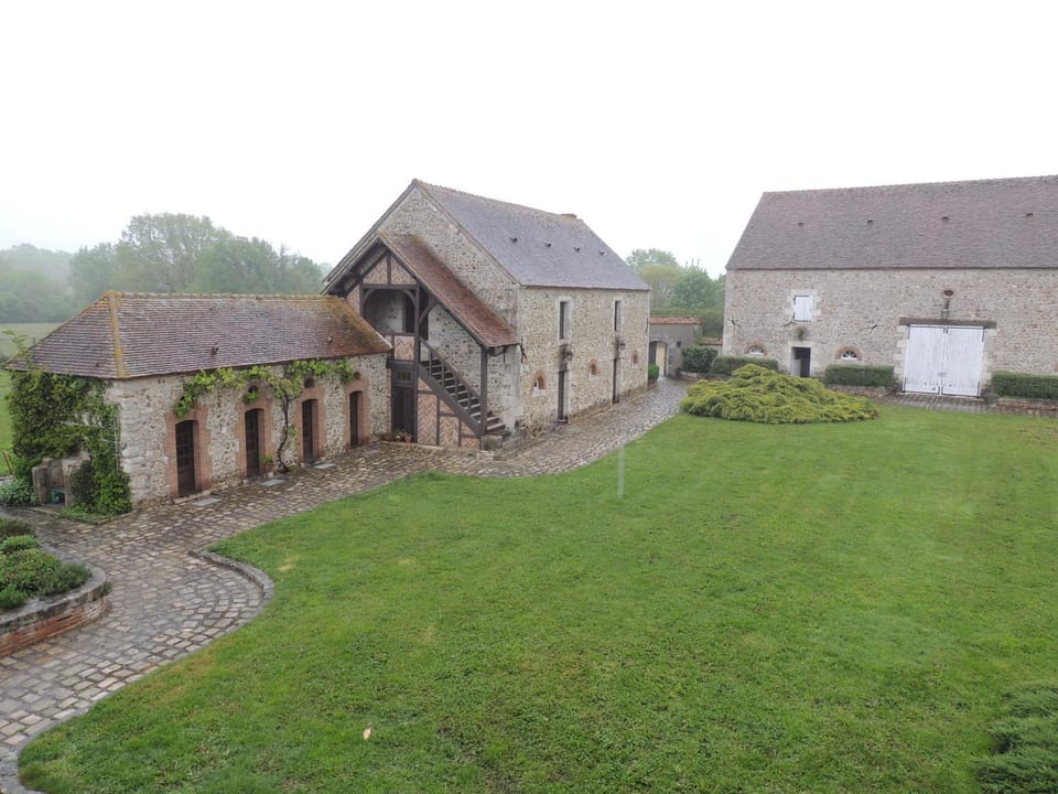 Chambres d'hôtes La Colinière Bed and Breakfast in Centre-Val de Loire