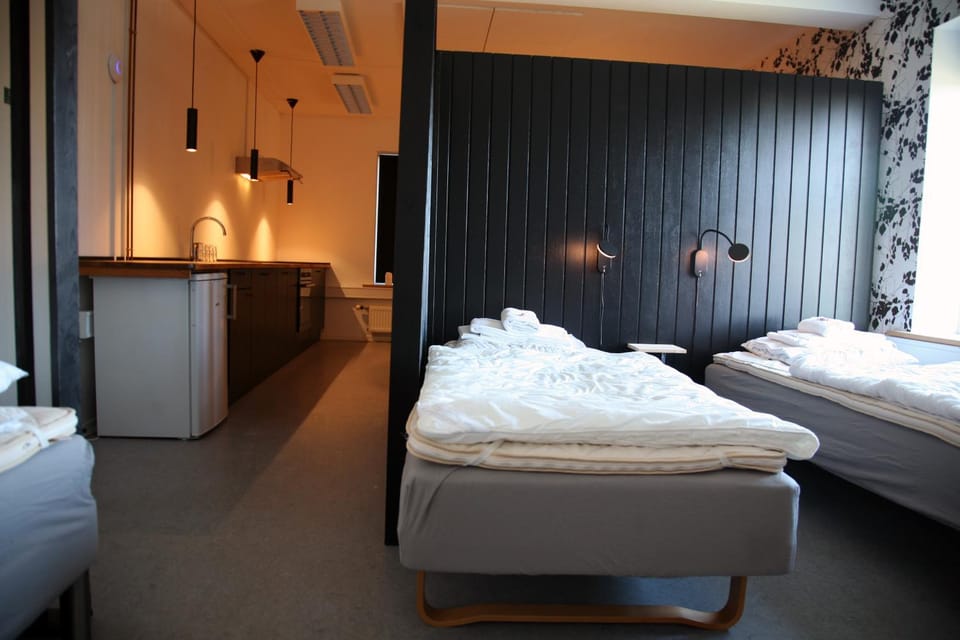 Bed, Kitchen or kitchenette, Photo of the whole room, Bedroom, Family, Family, towels, wardrobe