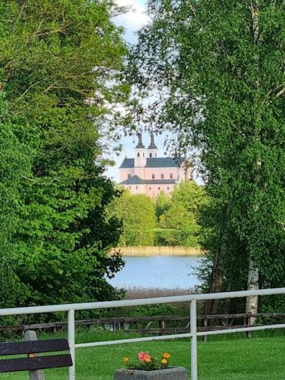 Nearby landmark, Lake view