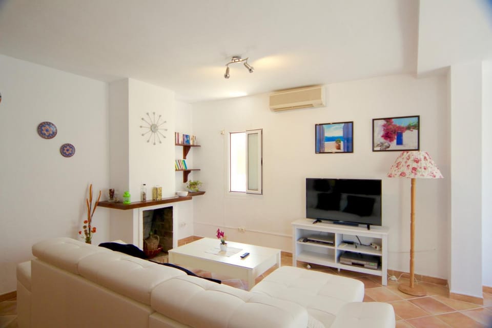 Living room, air conditioner