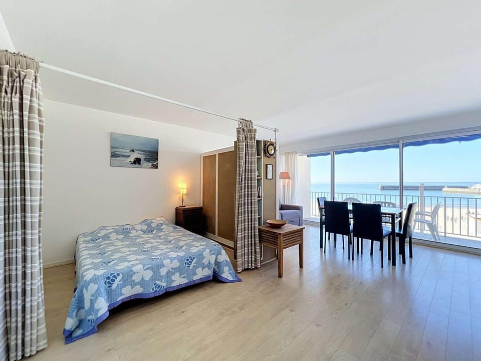 Studio 50m² à Quiberon - 4 pers, Vue Mer, Animaux, Parking, WIFI - FR-1-478-107 Apartment in Quiberon