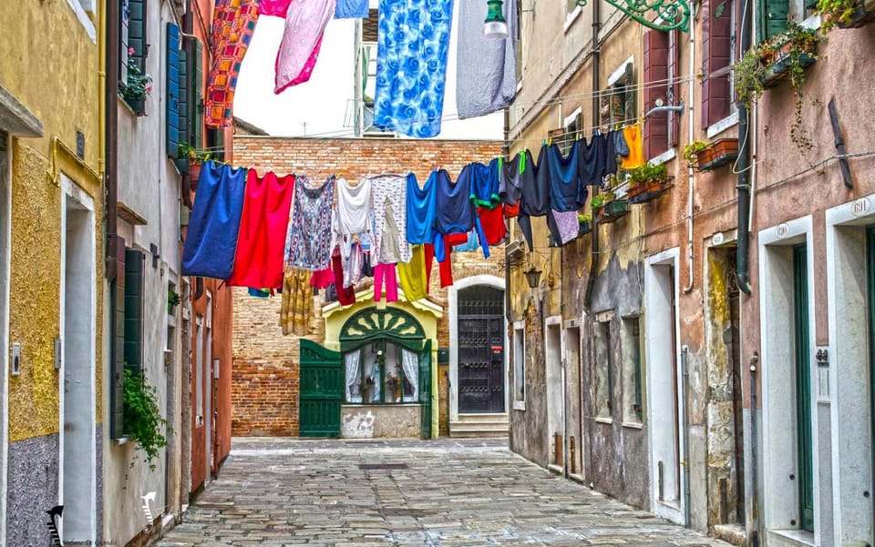 Nearby landmark, Neighbourhood