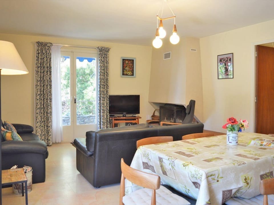 Villa californienne 4 chambres, terrasse vue mer, parking, animaux admis - FR-1-251-310 House in Le Lavandou