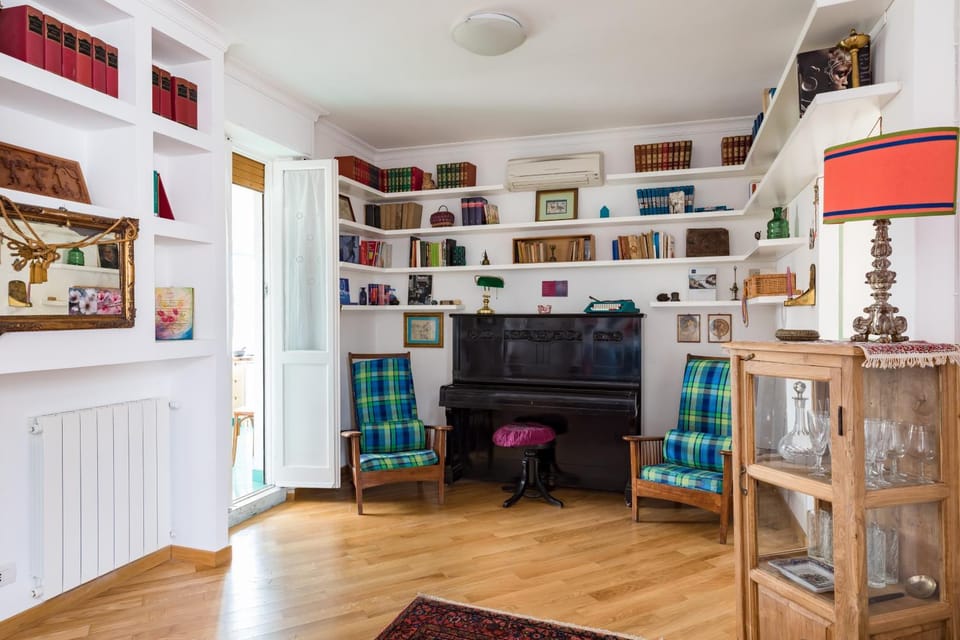 Library, TV and multimedia, Living room