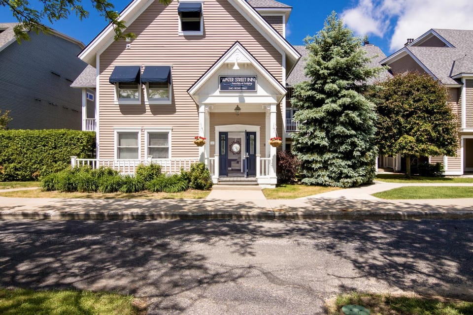 109 Water Street Inn House in Boyne City