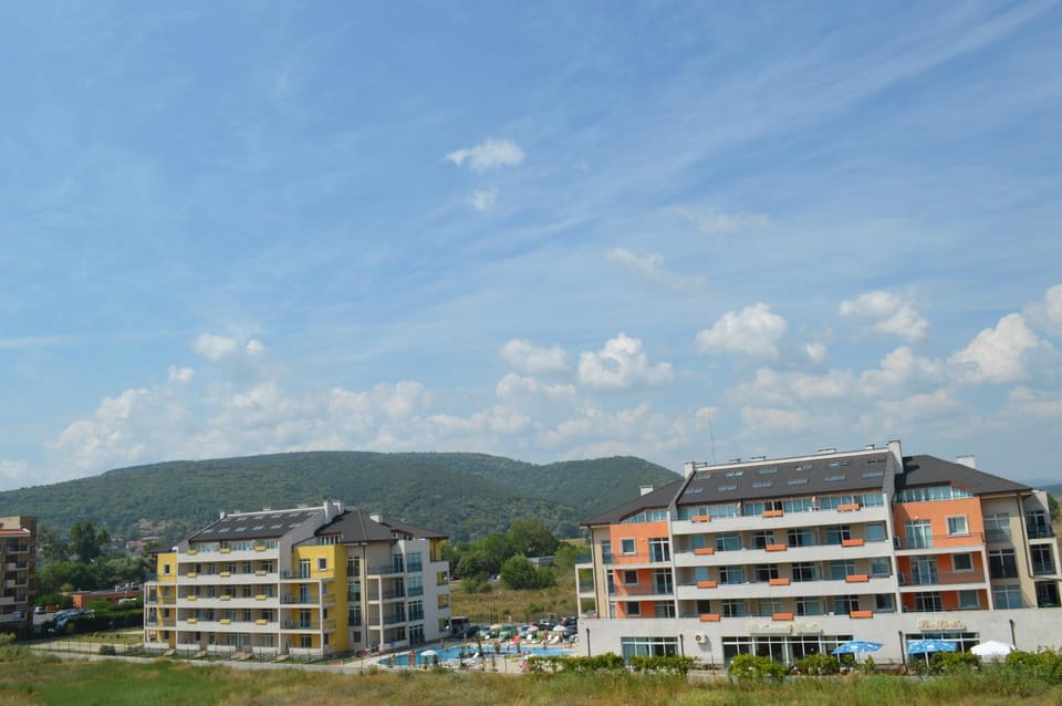Property building, Swimming pool