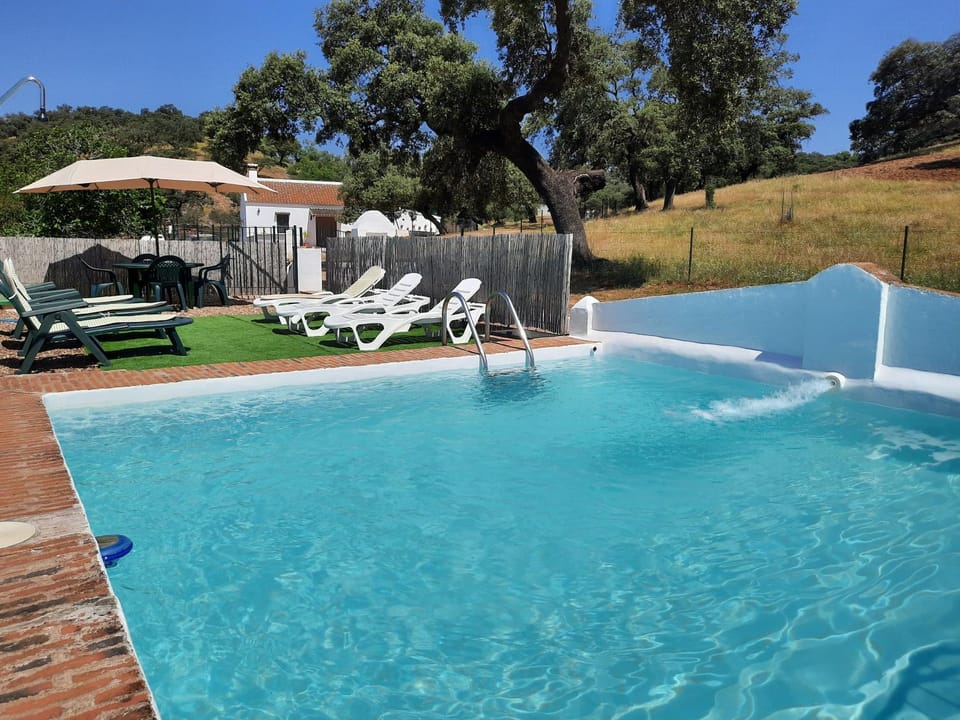 CASA RURAL LA DEHESILLA Country House in Sierra Norte de Sevilla
