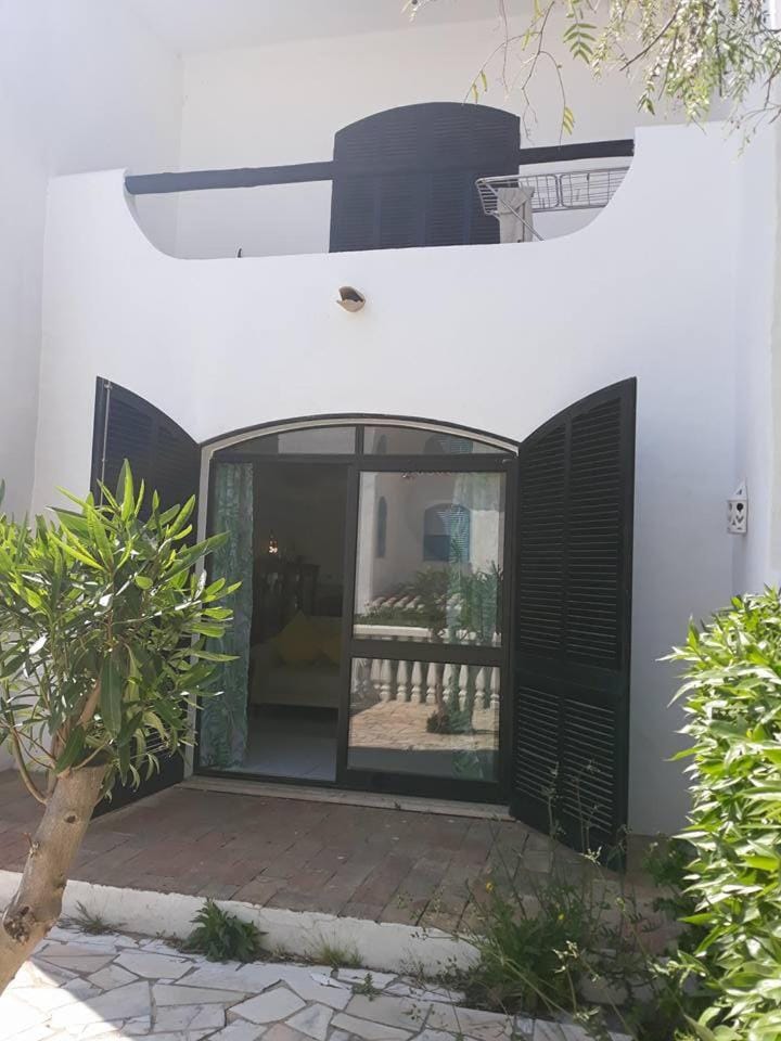 Patio, Facade/entrance, Balcony/Terrace
