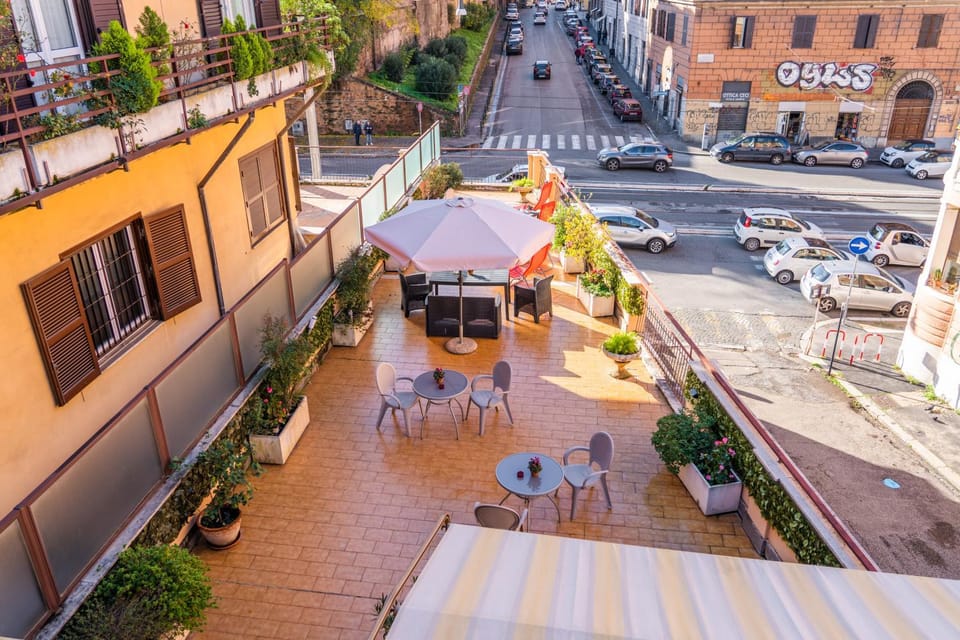 Property building, Patio, Neighbourhood, Bird's eye view, View (from property/room), Balcony/Terrace, Location
