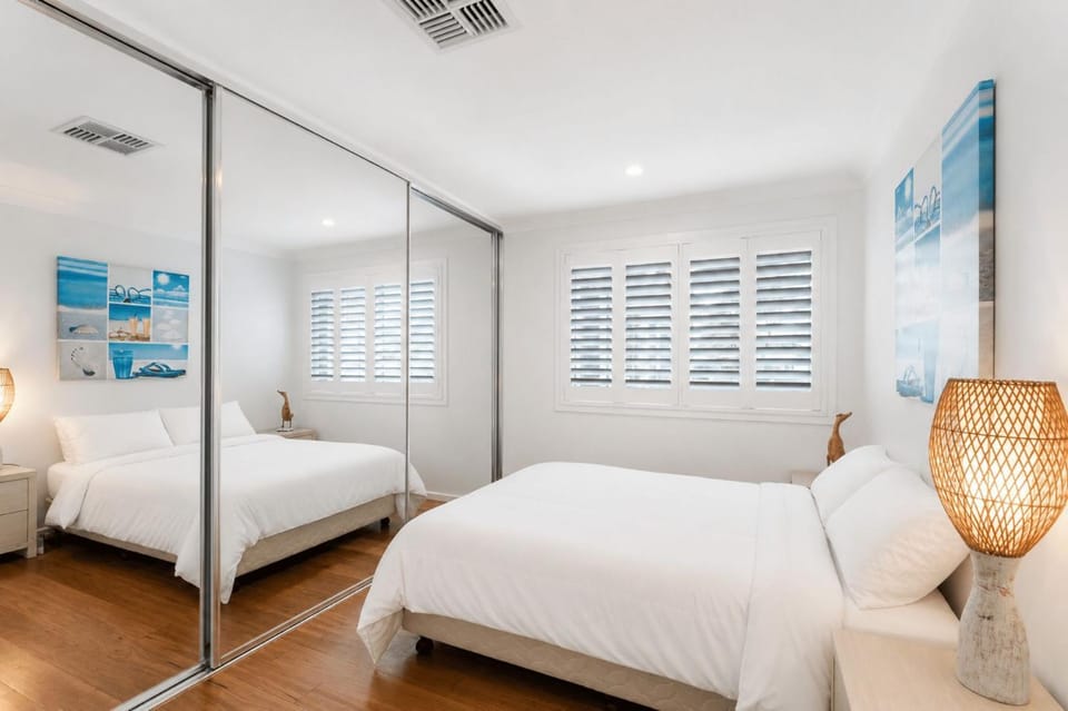 Blue Summer House Bed and Breakfast in Central Coast
