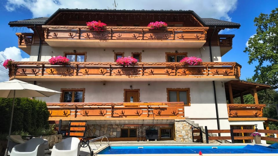 Willa Alpejska - basen, jacuzzi e-rowery w cenie przy min 2 nocach Bed and Breakfast in Poland