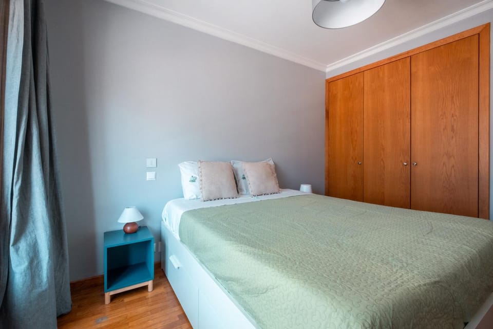 Bed, Photo of the whole room, Bedroom, wardrobe