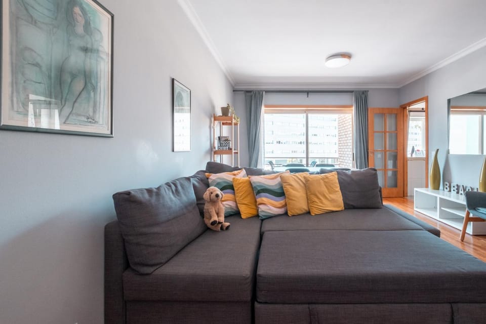 Bed, Living room, Seating area, pet friendly