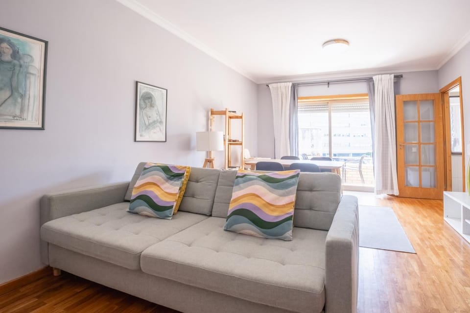 Living room, Photo of the whole room, Seating area