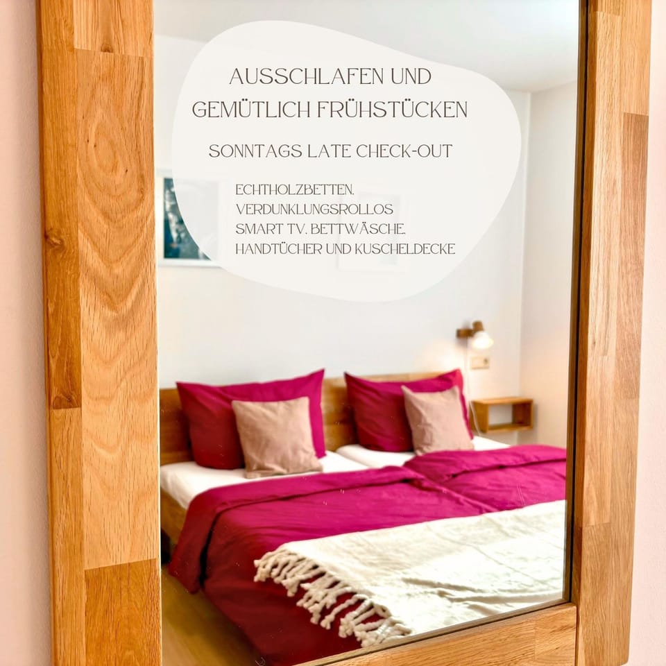 Bed, Photo of the whole room, Bedroom, Text overlay, Street view, furniture, heating, internet, towels