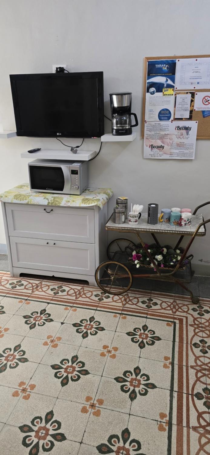 Coffee/tea facilities