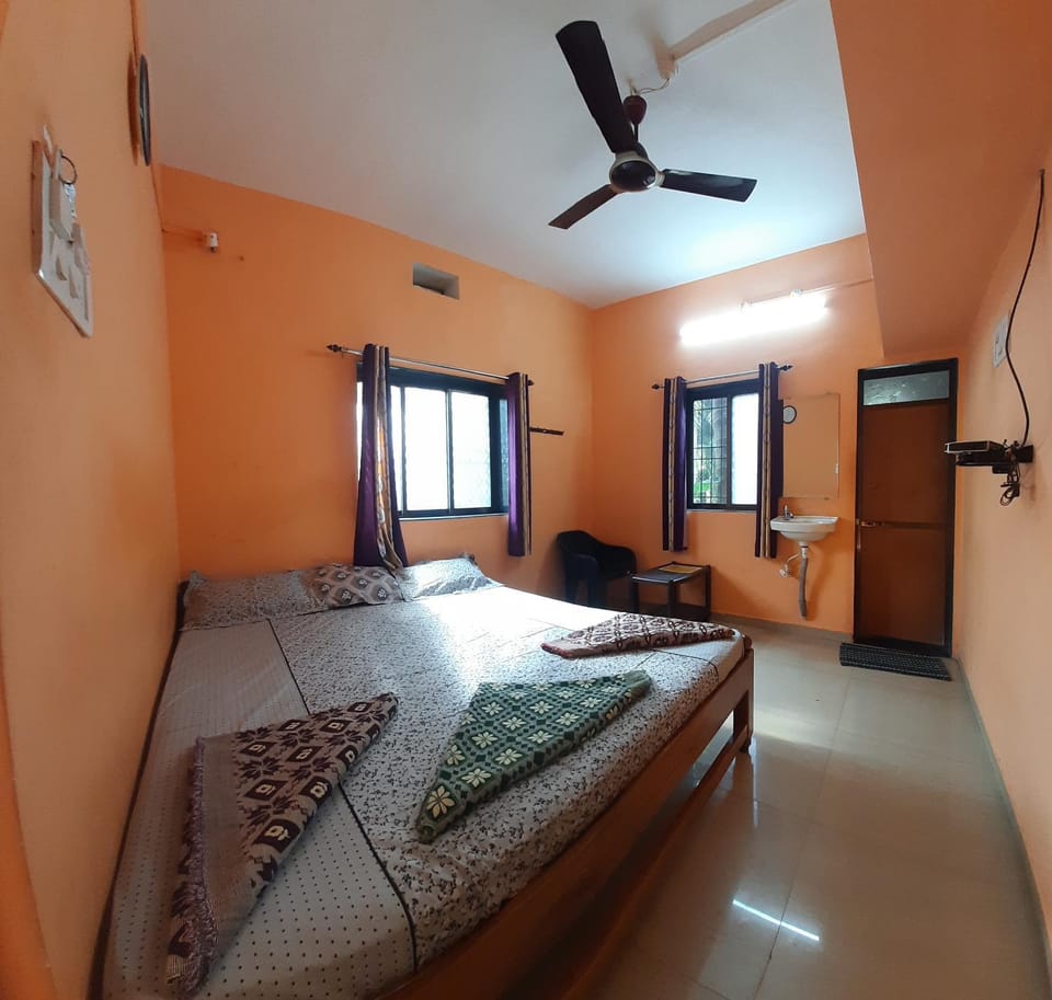Kshanbhar Vishranti Home Stay Bed and Breakfast in Maharashtra