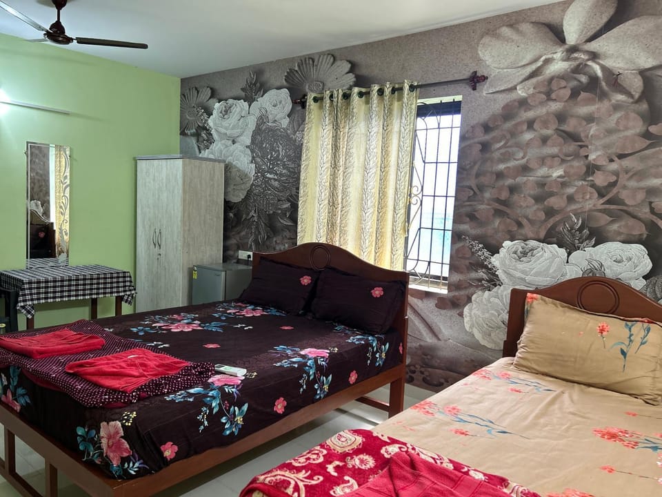 Flavia Paradise Guest House Bed and Breakfast in Canacona