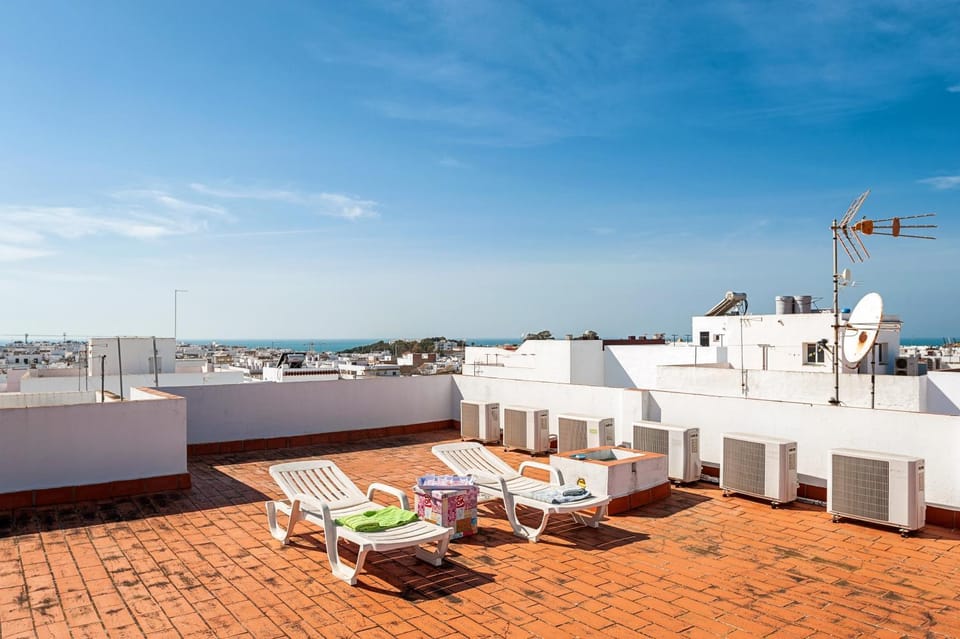 Property building, Balcony/Terrace, Living room
