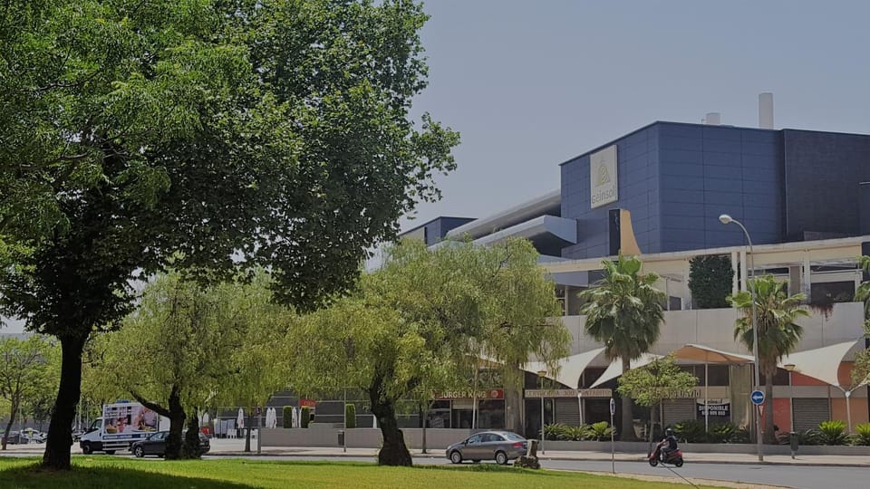 Nearby landmark, Shopping Area