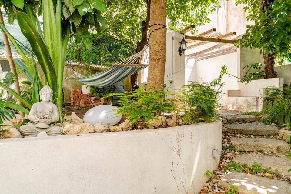 Garden, Garden view