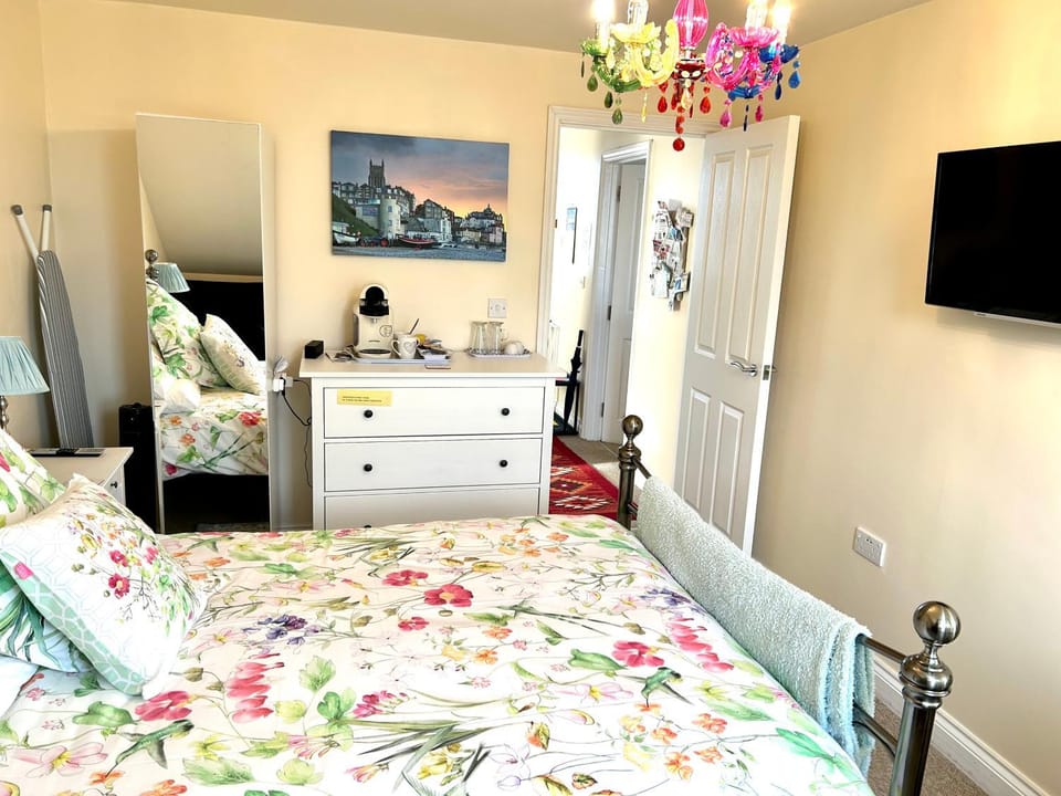 TV and multimedia, Bedroom