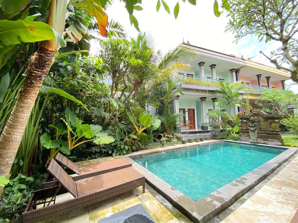 Property building, Garden view, Swimming pool