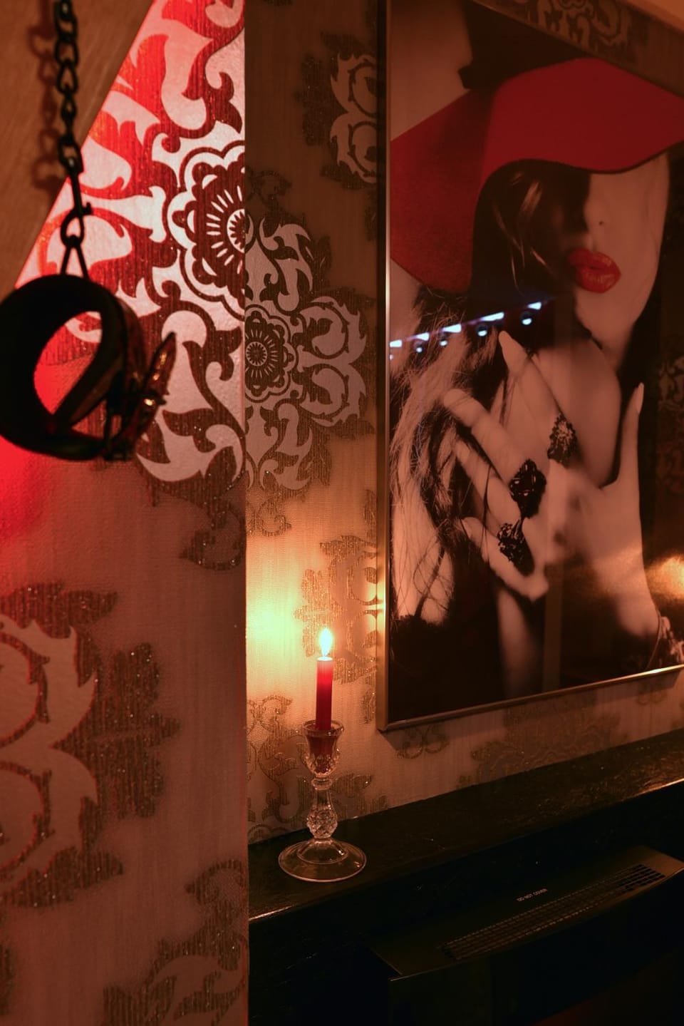 La Duchesse - Loveroom Moonlove Place Stanislas Apartment in Nancy